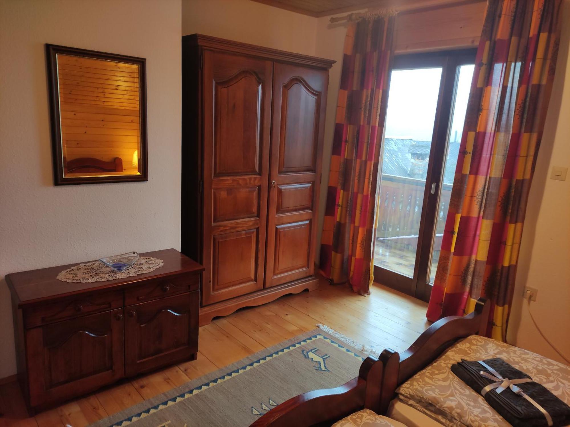 ホテル Alp House ゴレンスカ地方 部屋 写真